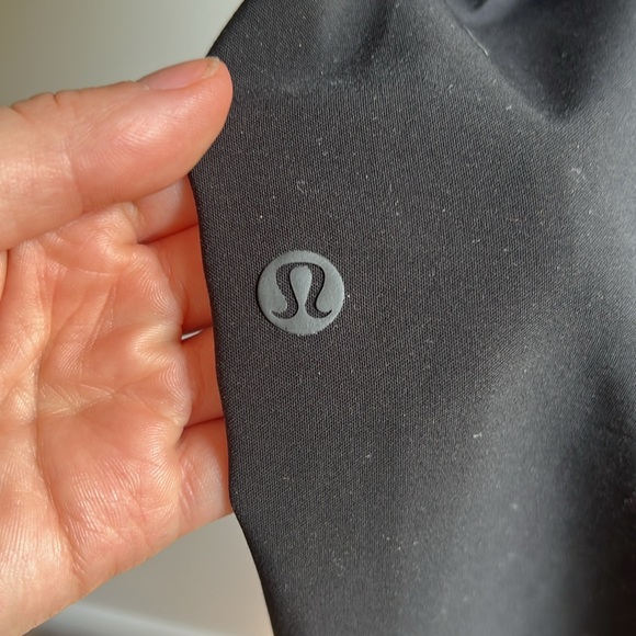 Lululemon On the Fly pants black size 2 - Picture 7 of 9